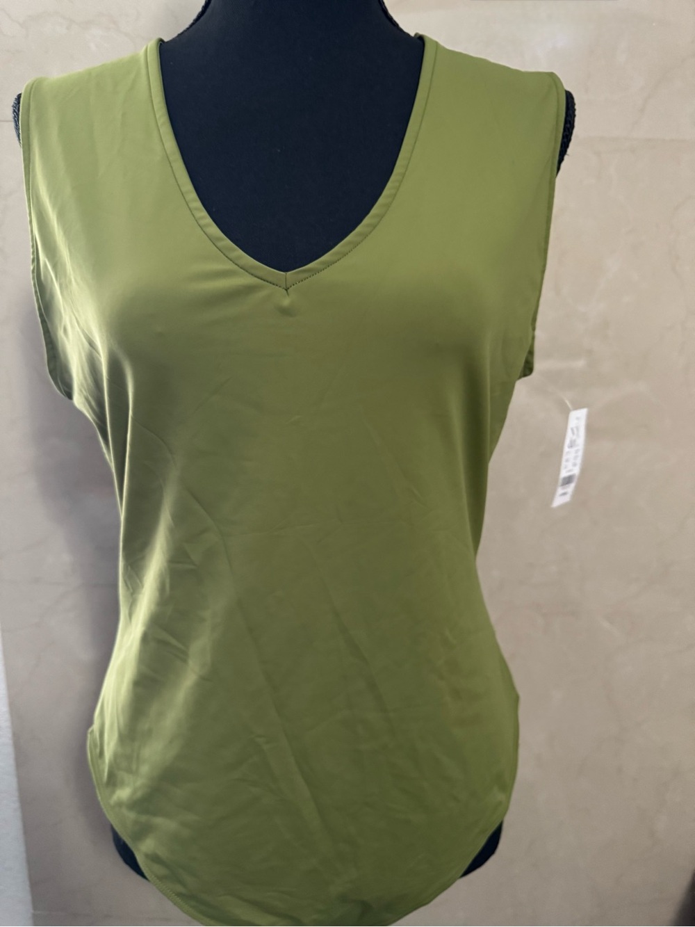 New York & Company Olive Green V-Neck Sleeveless Bodysuit